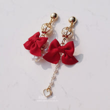 Load image into Gallery viewer, The Little Buckingham Princess Earrings (Weeekly Sujin Earrings)