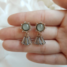 Load image into Gallery viewer, Khaki Stella Earrings