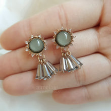 Load image into Gallery viewer, Khaki Stella Earrings