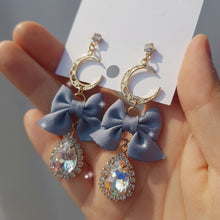 Load image into Gallery viewer, Serenity Moon Earrings