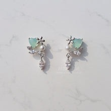 Load image into Gallery viewer, Mint Dew Earrings