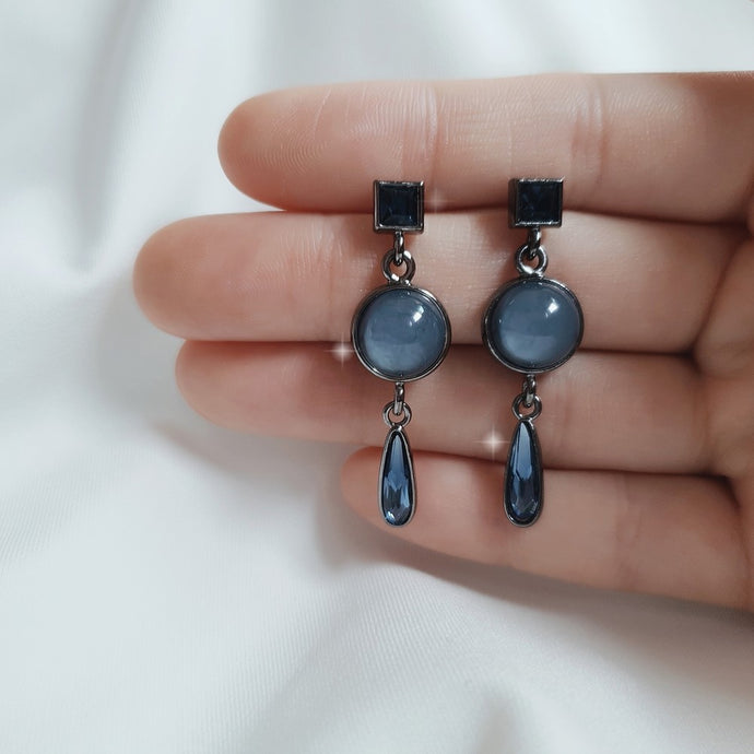 Modern Cream Blue Earrings