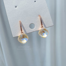 Load image into Gallery viewer, Premium Daily Crystal Earrings - White