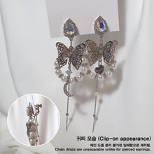 Load image into Gallery viewer, Queen Butterfly Earrings