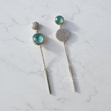 Load image into Gallery viewer, Modern Crystal Earrings - Silky Sage Color. (Gfriend Yerin Earrings)