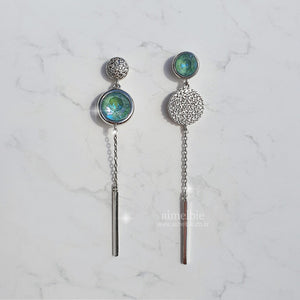 Modern Crystal Earrings - Silky Sage Color. (Gfriend Yerin Earrings)