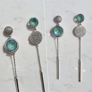 Modern Crystal Earrings - Silky Sage Color. (Gfriend Yerin Earrings)