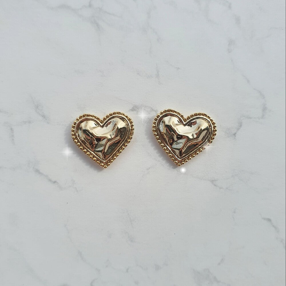 Gold Laced Hearts Earrings (G-idle Miyeon, IVE Yujin, Oh My Girl Seunghee, Arin, Hyojung Earrings)