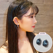 Load image into Gallery viewer, Antique Deep Blue Earrings (April Naeun, Yukika Earrings)