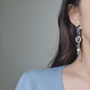 [X:IN Nova, STAYC J, Everglow Sihyeon Earrings] Magical Moon Earrings