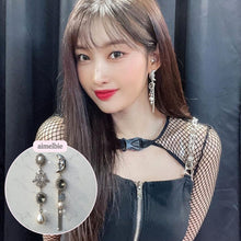 Load image into Gallery viewer, Magical Moon Earrings (STAYC J, Everglow Sihyeon Earrings)