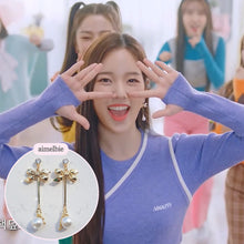 Load image into Gallery viewer, There&#39;s a Kitty Earrings (Weeekly Sujin, Weki Mei Sei Earrings)