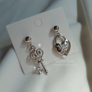 Silver Heart Key Earrings (STAYC Seeun, Sieun, Dreamcatcher Gahyun Earrings)