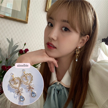 Load image into Gallery viewer, Fairy Hearts Earrings - Light Sapphire ver. (Cherrybullet Hyeyoon Earrings)