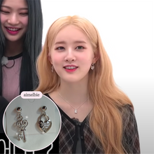 Load image into Gallery viewer, Silver Heart Key Earrings (STAYC Seeun, Sieun, Dreamcatcher Gahyun Earrings)