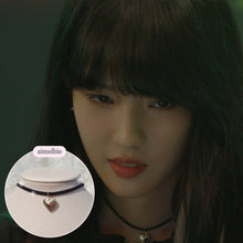Load image into Gallery viewer, Vintage Heart Locket Choker (&#39;Nevertheless Hyeji Yang, IVE Yujin, Rocketpunch Dahyun choker)