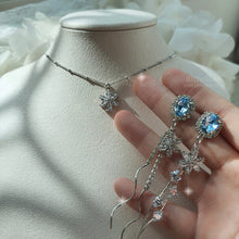Load image into Gallery viewer, Diamond Petals Semi-Choker Necklace - Silver