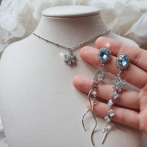 Diamond Petals Semi-Choker Necklace - Silver
