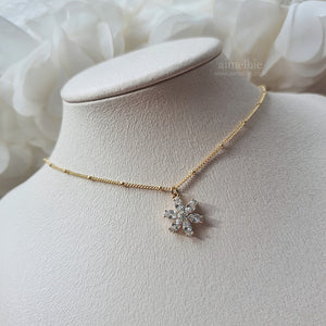 Diamond Petals Semi-Choker Necklace - Gold