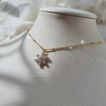 Load image into Gallery viewer, Diamond Petals Semi-Choker Necklace - Gold