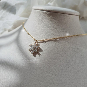 Diamond Petals Semi-Choker Necklace - Gold