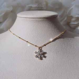 Diamond Petals Semi-Choker Necklace - Gold