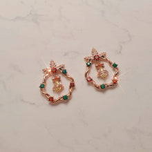 Load image into Gallery viewer, Christmas Wreath Earrings