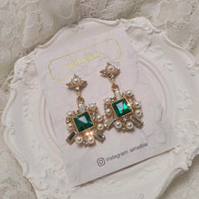 Load image into Gallery viewer, Emerald Royal Party Earrings