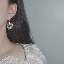 Load image into Gallery viewer, Emerald Royal Party Earrings