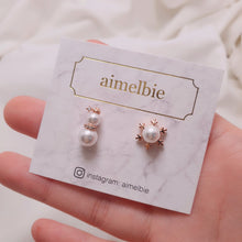 Load image into Gallery viewer, Snowman Earrings