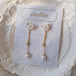 Petit Flower Earrings