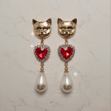 Load image into Gallery viewer, Melbie The Cat Series - Red Hearts and Pearls Earrings
