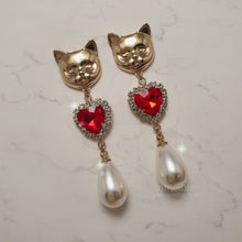 Load image into Gallery viewer, Melbie The Cat Series - Red Hearts and Pearls Earrings